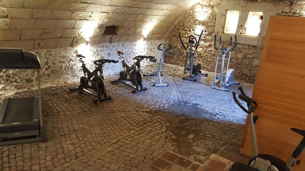 CHATEAU DE JALLANGES 26/61