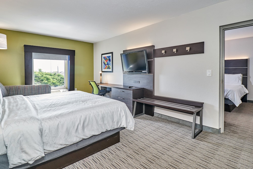 Holiday Inn Express Hotel Suites Clearwater Us 19 N 16/71