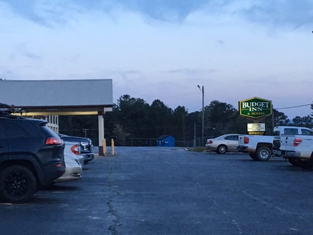 Budget Inn Talladega 53/61
