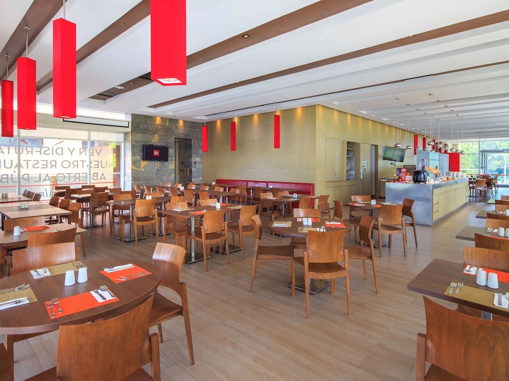 Ibis Medellin 55/67