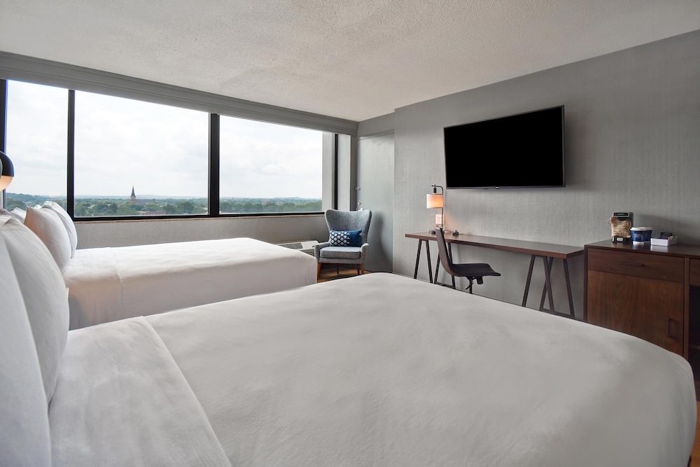 Four Points By Sheraton Boston Newton 11/47