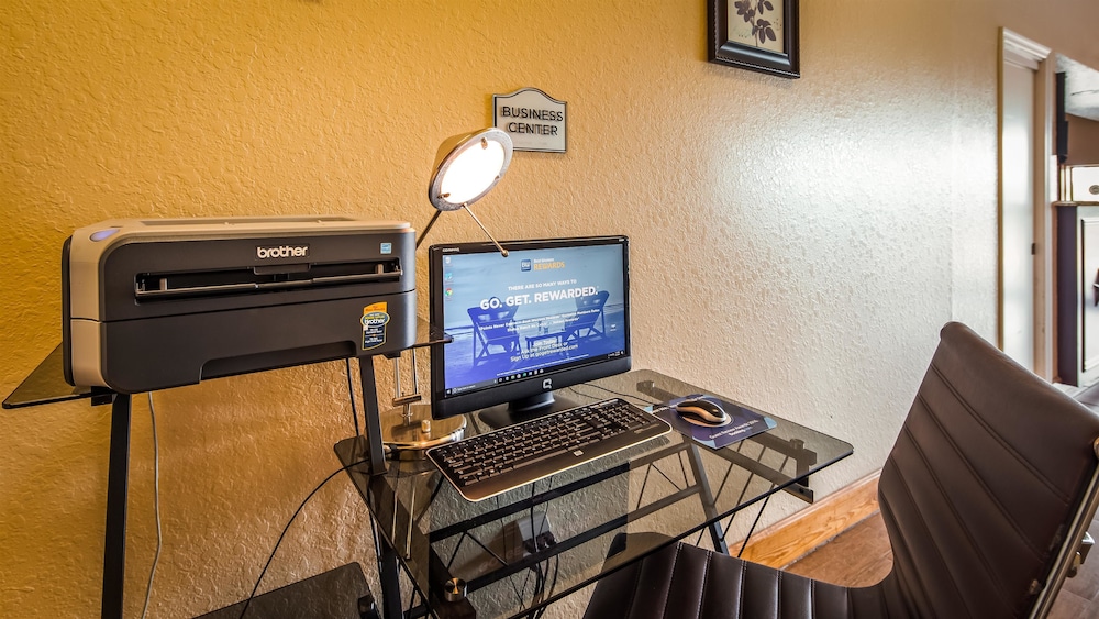 SureStay Hotel by Best Western Floresville 13/29