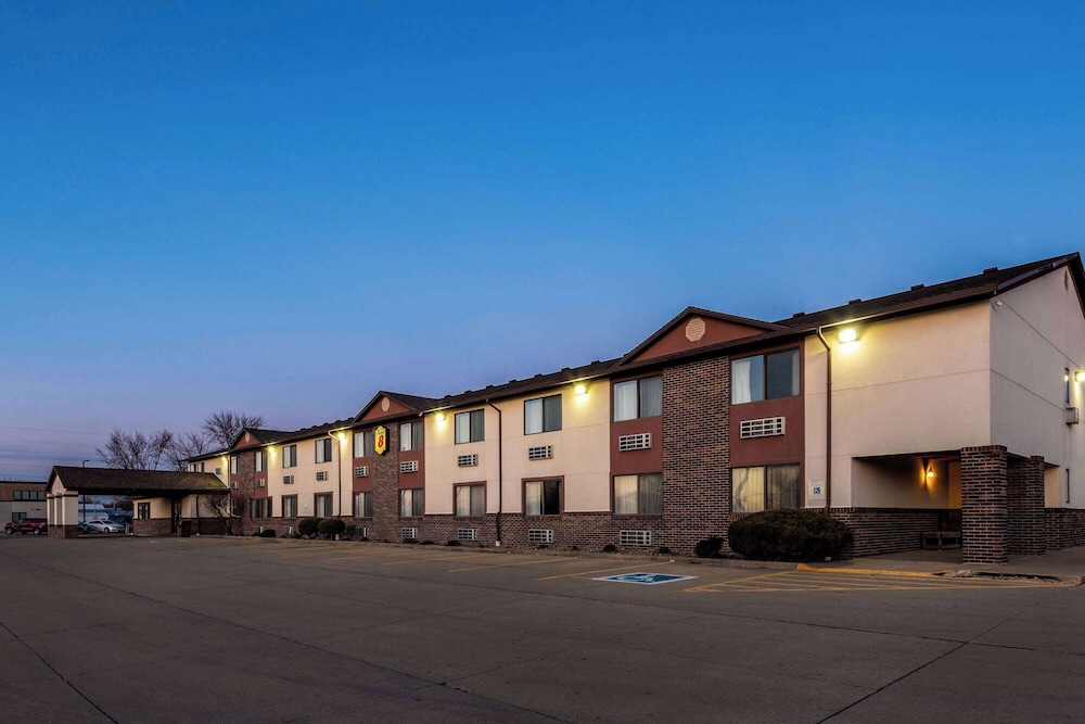 Super 8 by Wyndham Oelwein 42/47