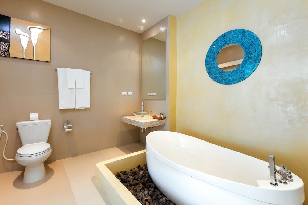 AMALA GRAND BLEU RESORT 46/53