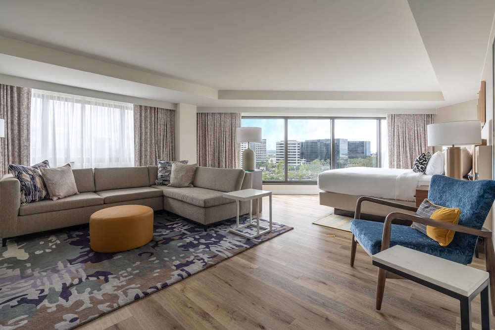 Sonesta Irvine John Wayne Airport 44/75
