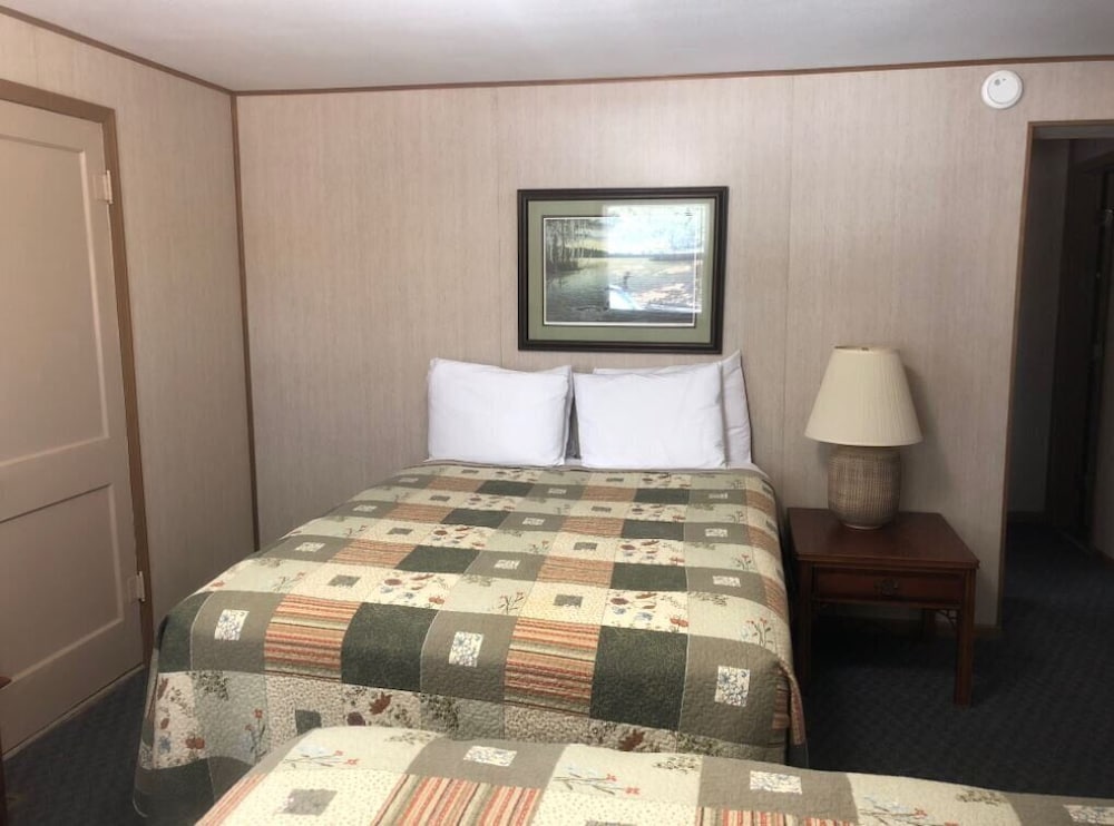 Point View Resort 13/73