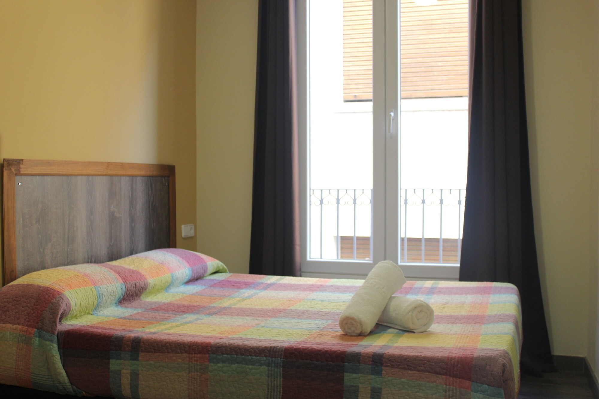 BASIC, DOUBLE BED