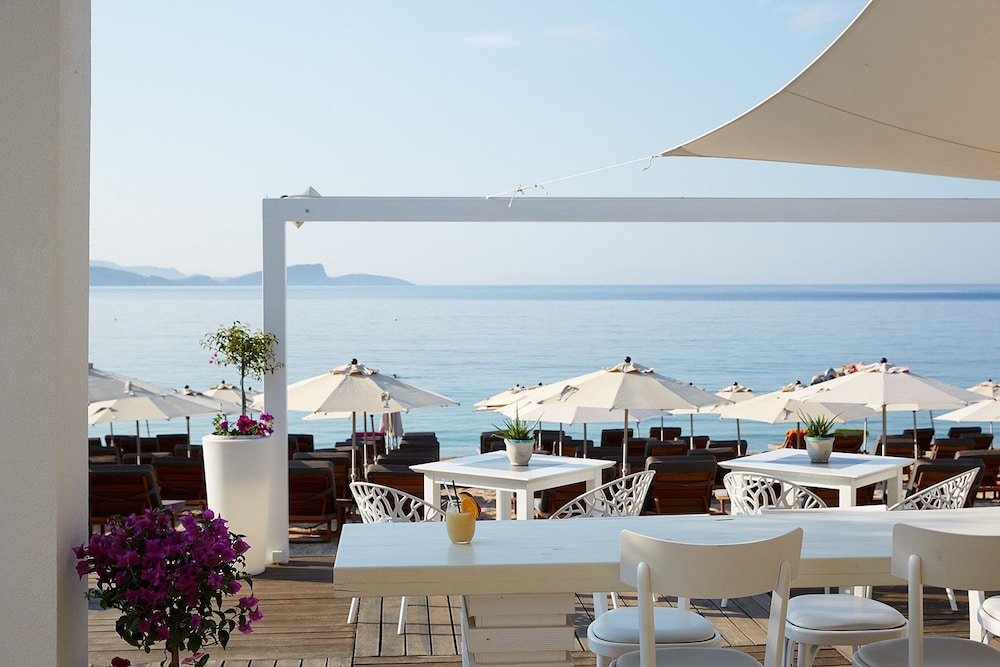 Lichnos Beach Hotel & Bungalows 37/50