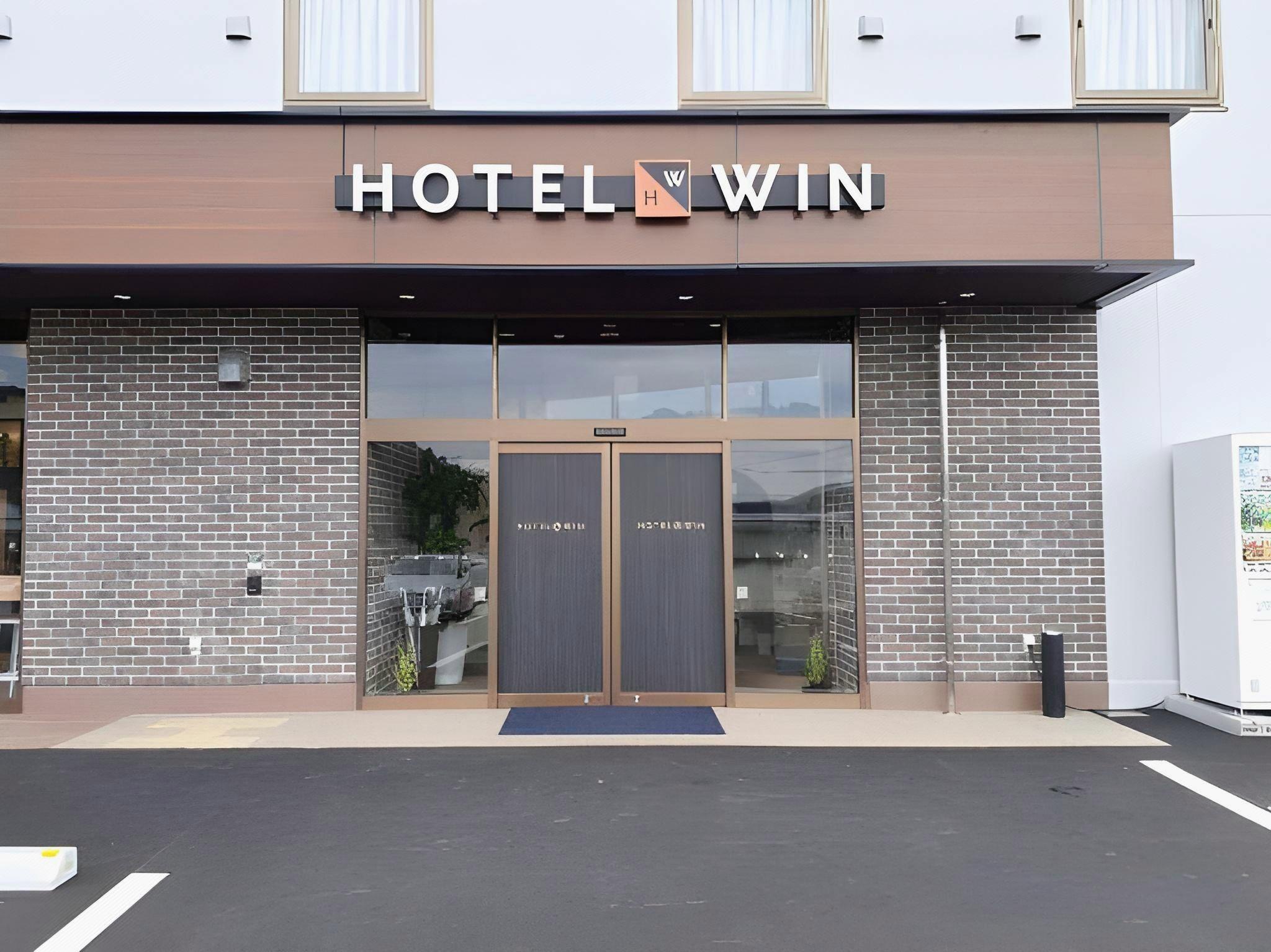 Hotel Win 2/22