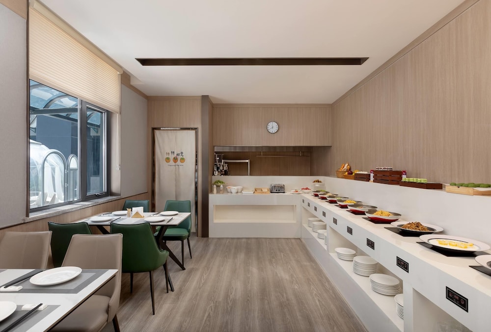 Ramada Encore by Wyndham Wuhan Downtown 22/28