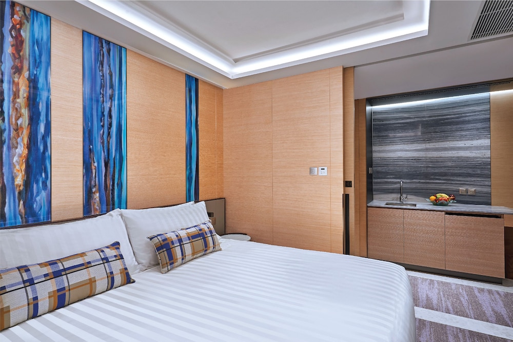 Harbour Grand Kowloon 8/55