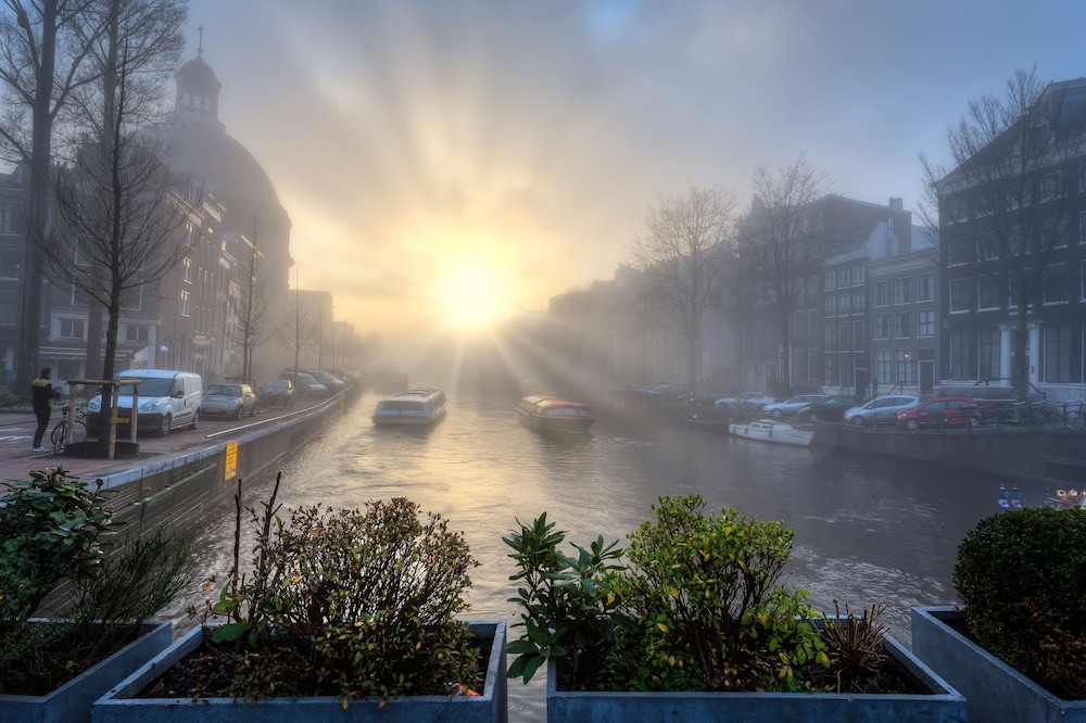 Hotel Canal View 26/32