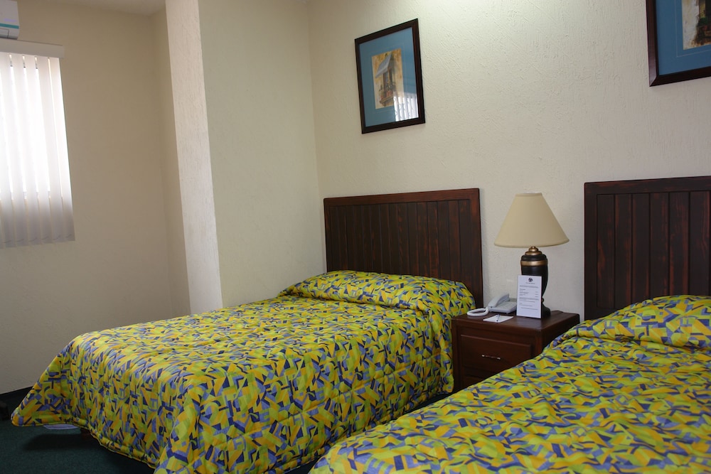 Hotel Fiesta Versalles 5/32