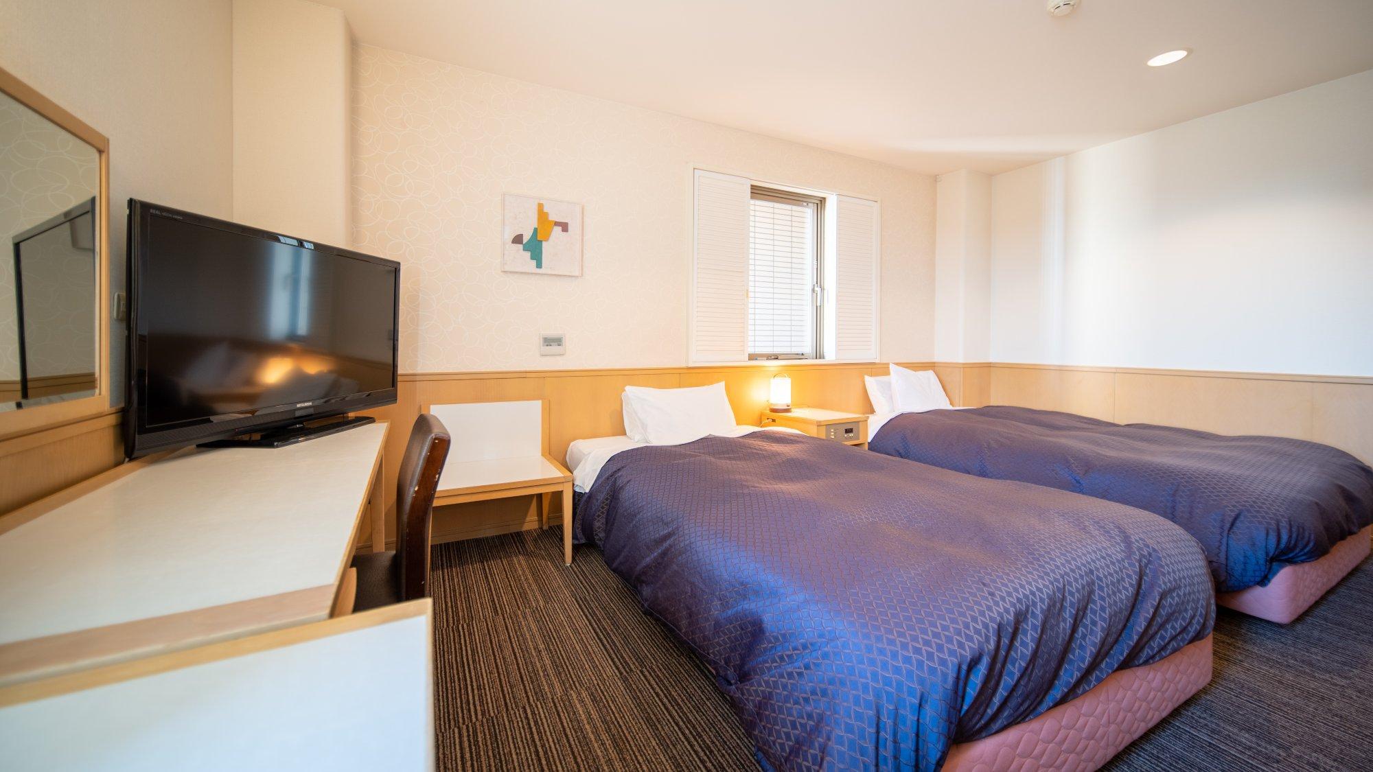 Designer, Twin Beds