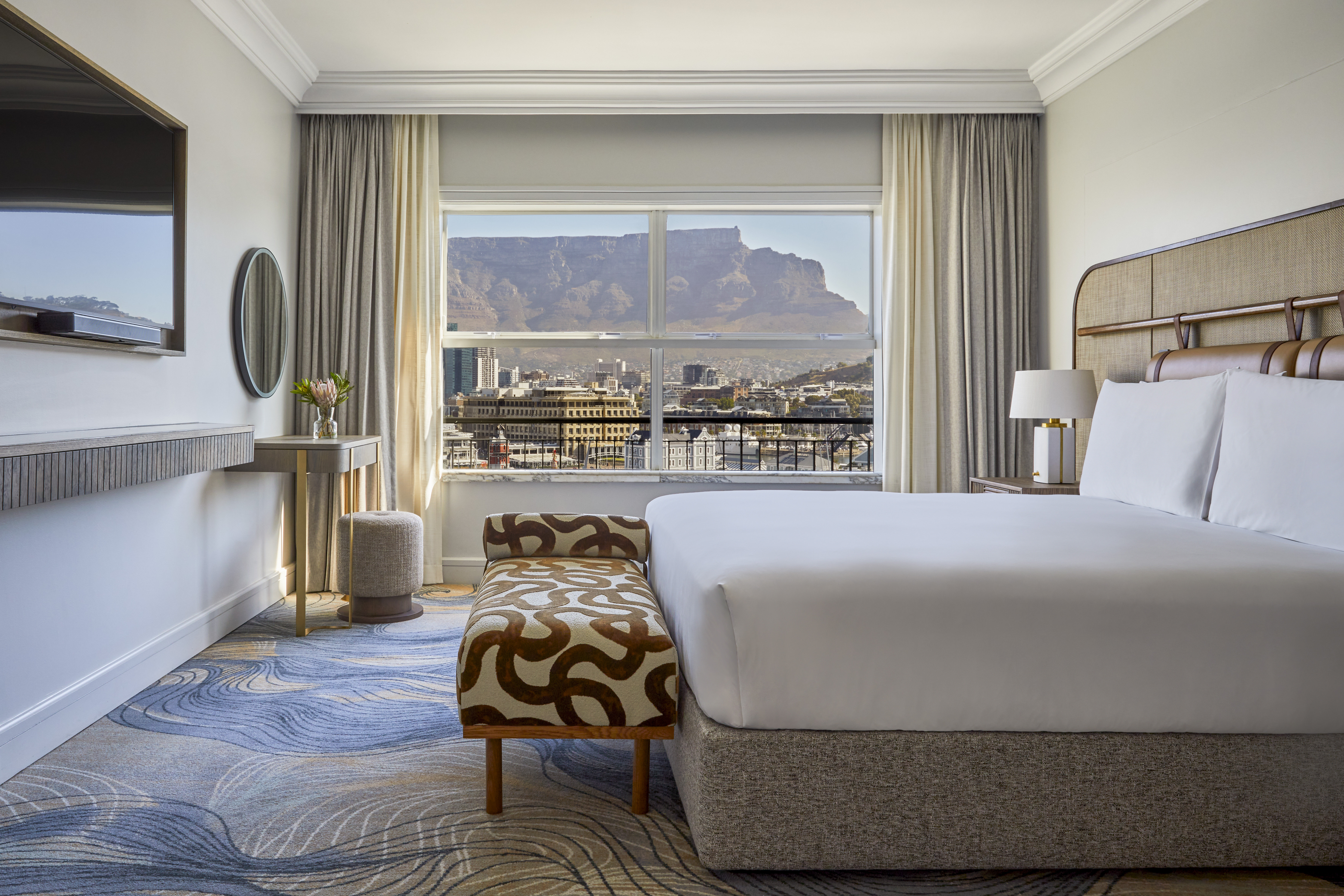 1 Bedroom, Suite, Mountain View, Balcony