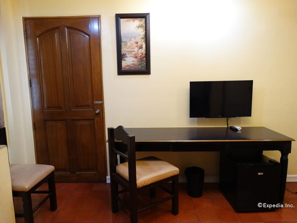 White Knight Hotel Intramuros 54/65