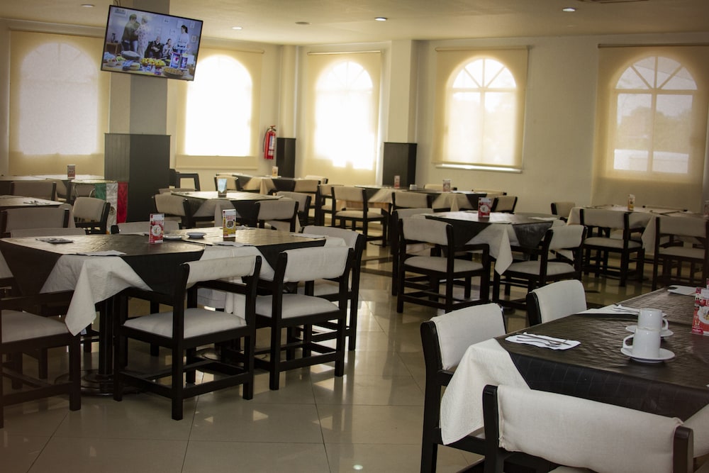 Hotel Baez Paraiso 44/59