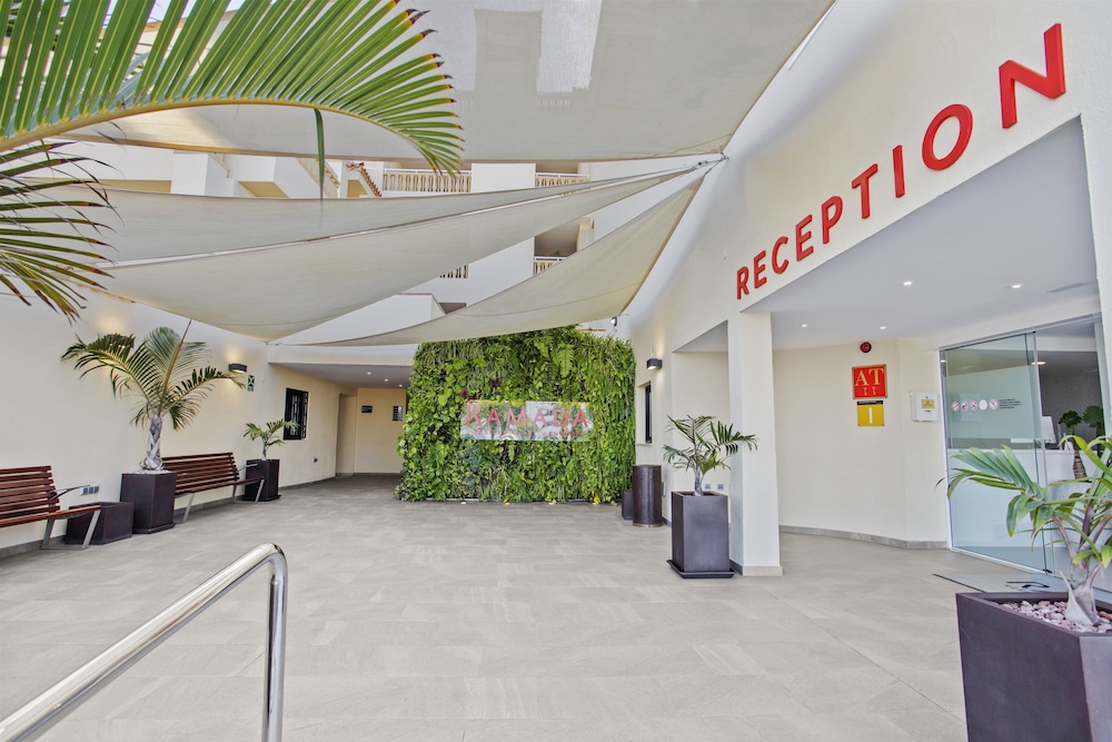 Ramada Residences by Wyndham Tenerife Costa Adeje 5/50