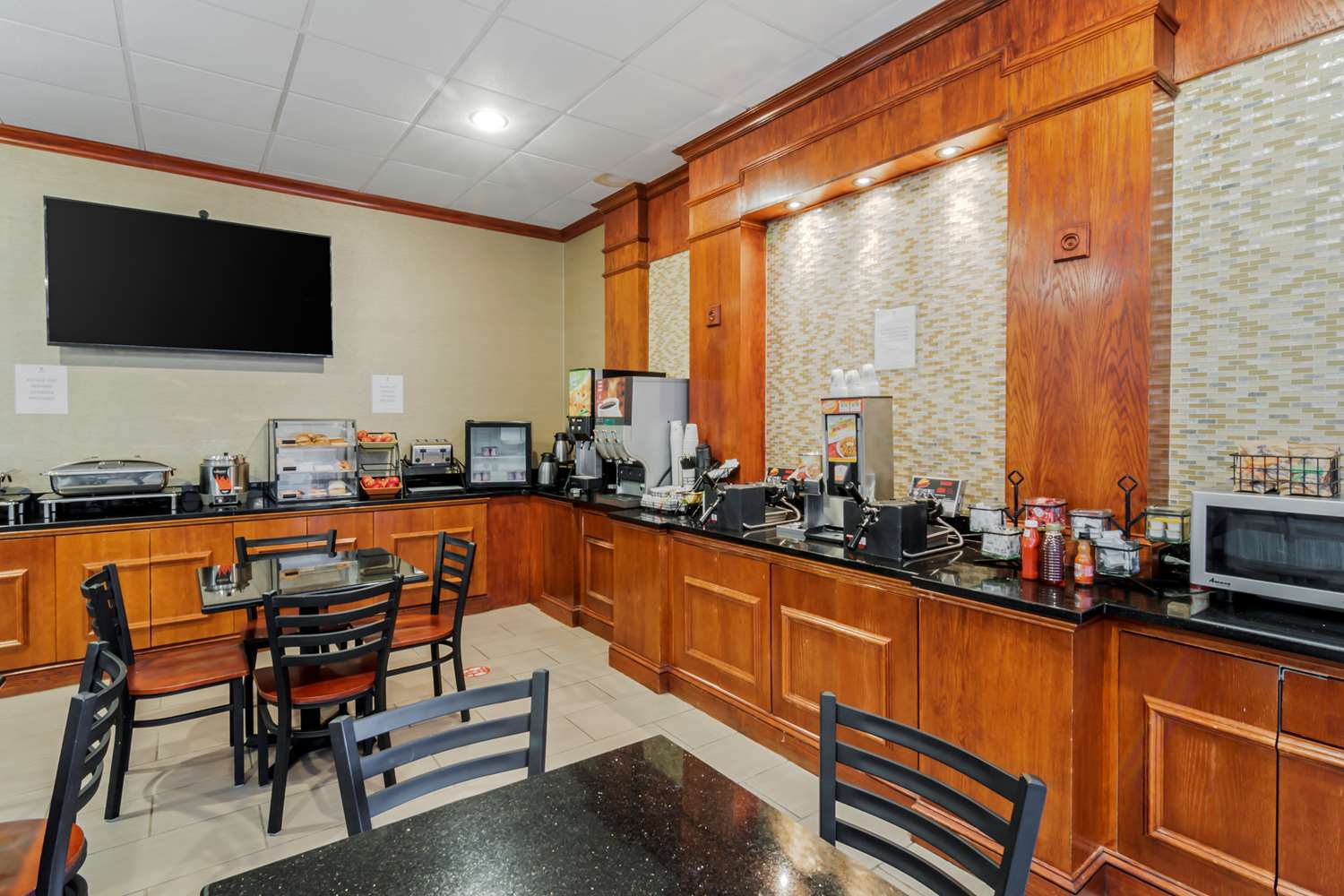 Best Western Kirkwood Inn 7/11