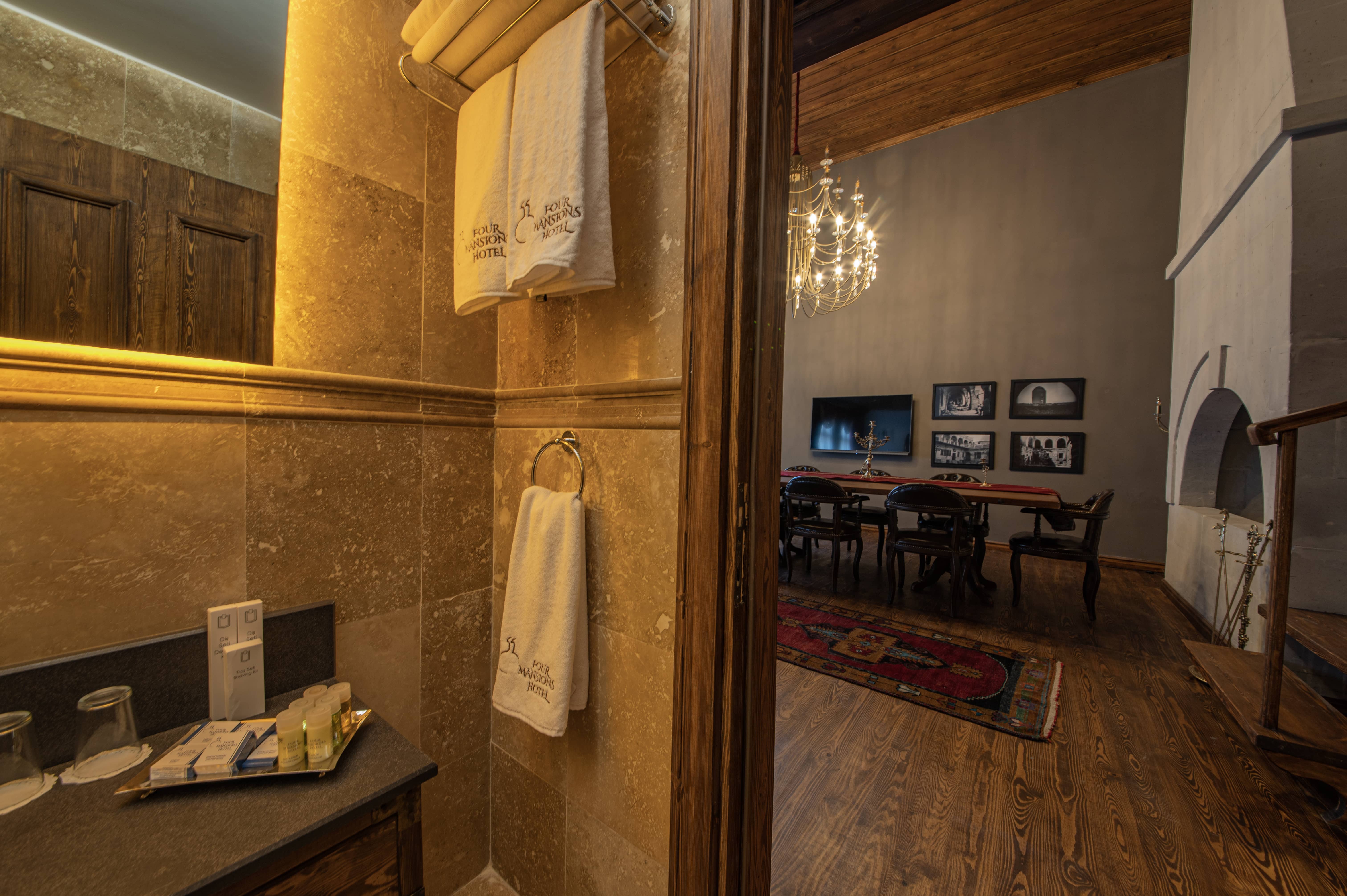 Loft, Suite، Four Mansions Hotel 2/2