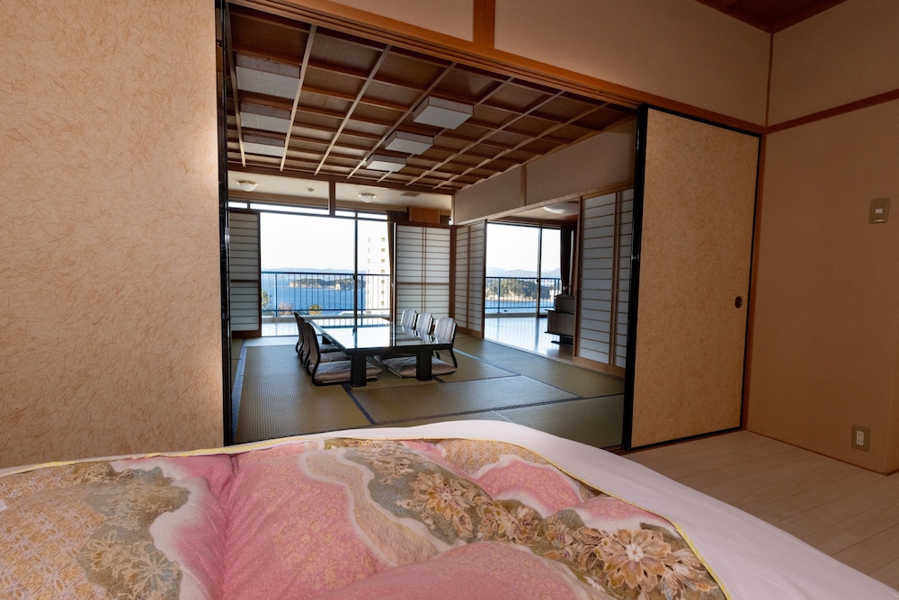 Shirahama Onsen Kishu Hanto 12/50