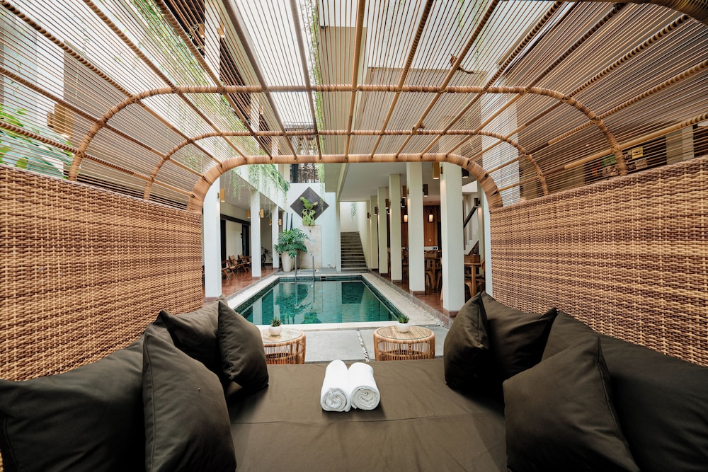 Sedasa Lodge 30/46