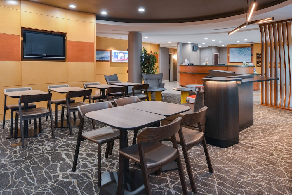 SpringHill Suites Lancaster Palmdale 26/34