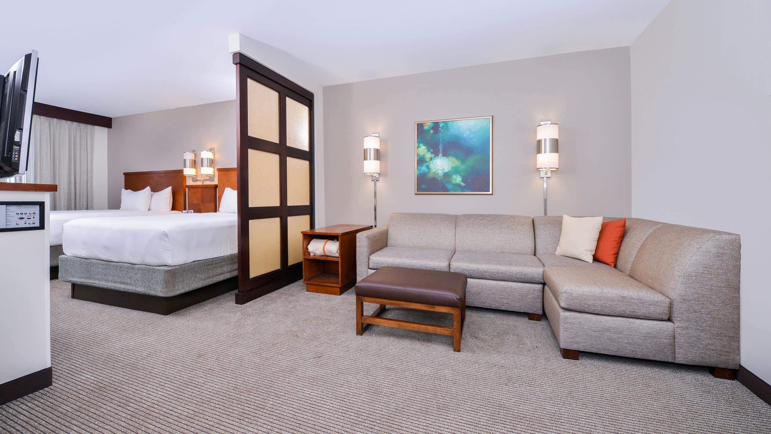 Room, Queen Bed