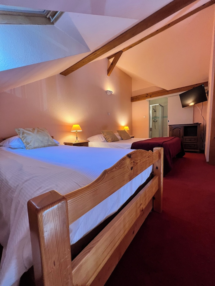 LOGIS HOTEL DES ROCHES 22/60