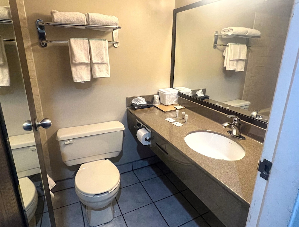 South Hill Lodge 46/50