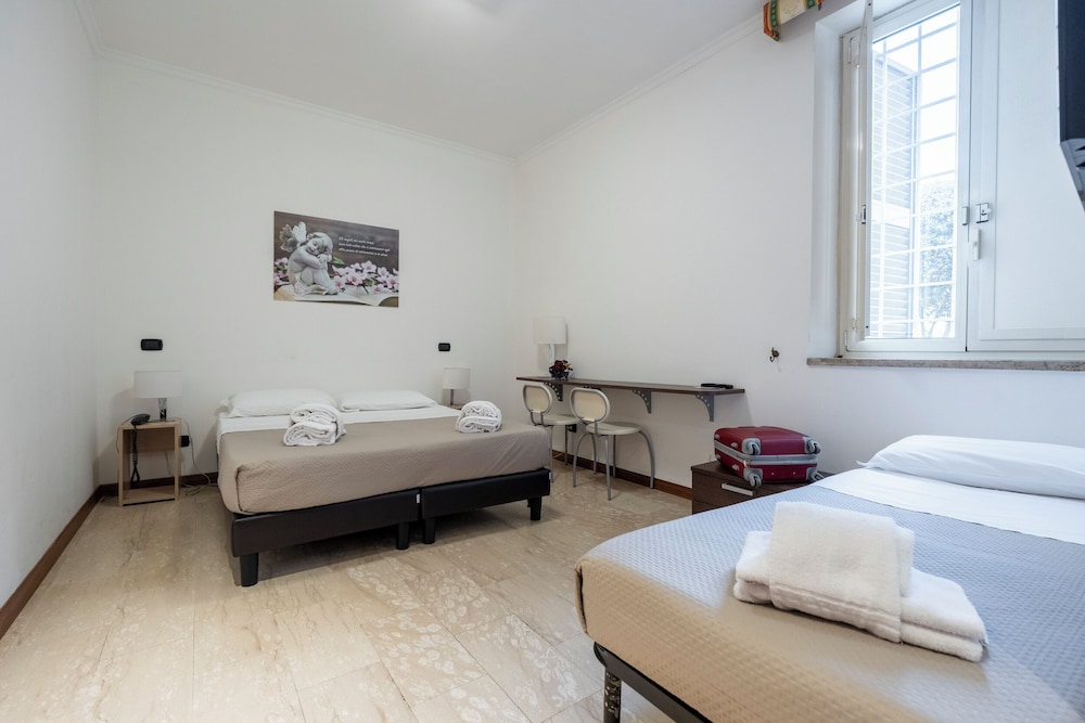 Casa Per Ferie Santa Maria Alle Fornaci 6/47