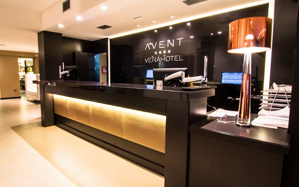 Avent Verahotel 13/44