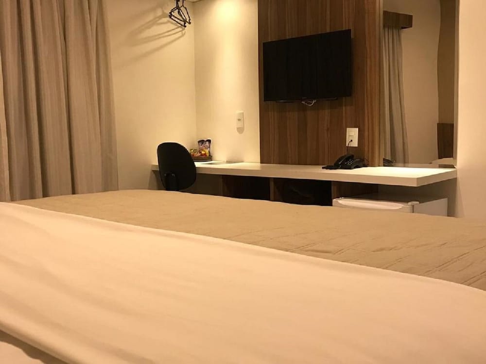 BUSINESS PARK HOTEL 36/69