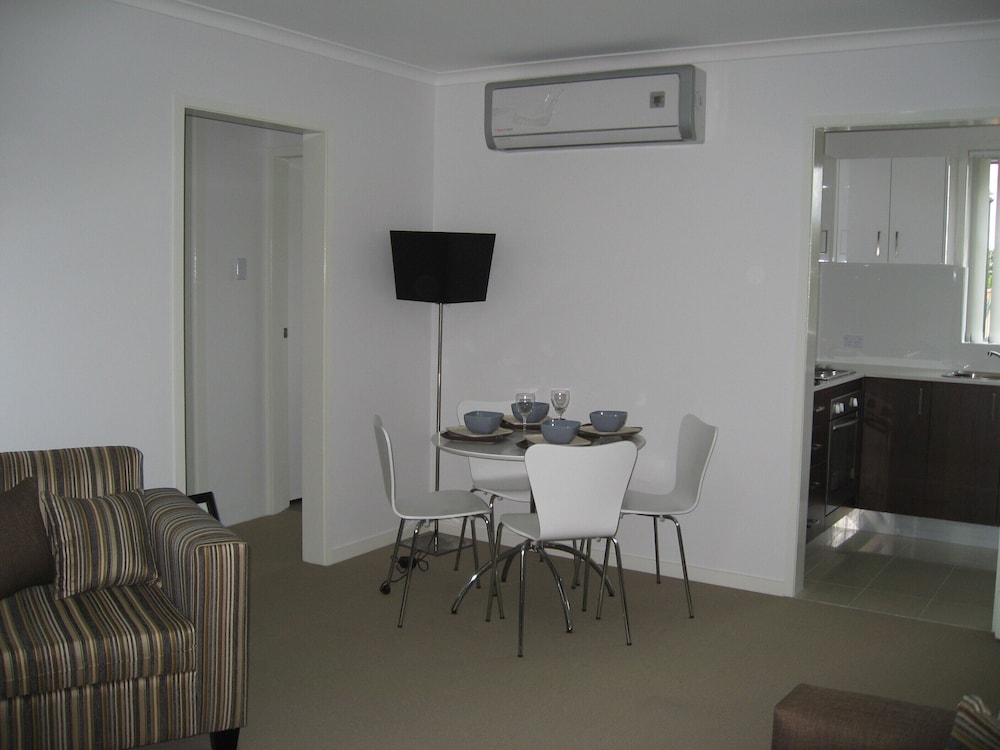 Parkside Apartments 14/18