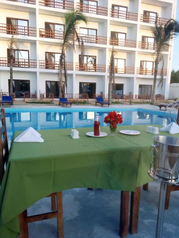 Malika Nungwi Hotel 28/41