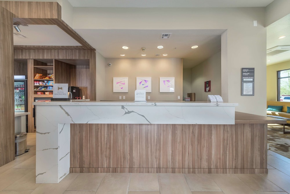 Hilton Garden Inn Phoenix Airport 5/53