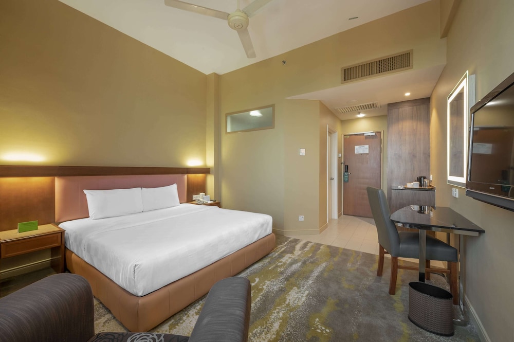 Cititel Penang 6/32