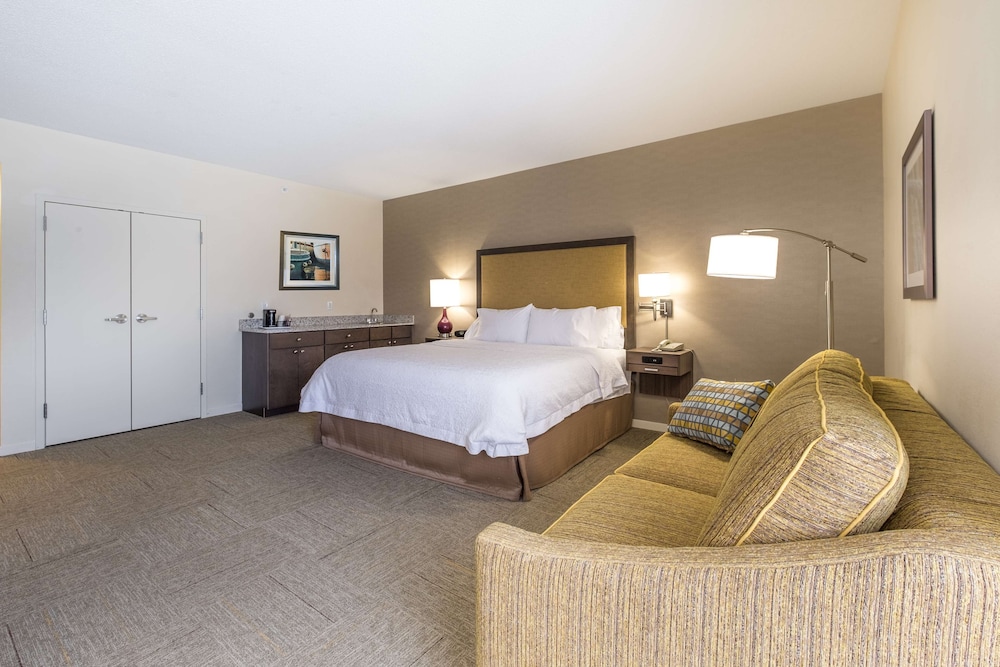 Hampton Inn Waterville 10/55