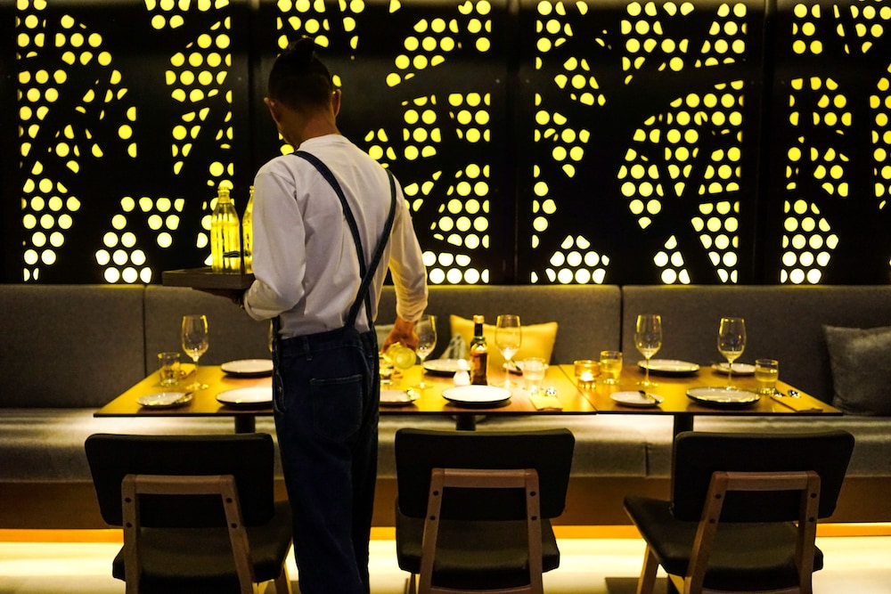 restaurant cafeteria