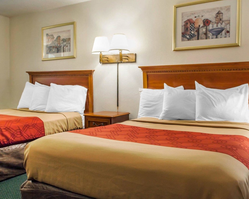 Econo Lodge Somers Point 17/23