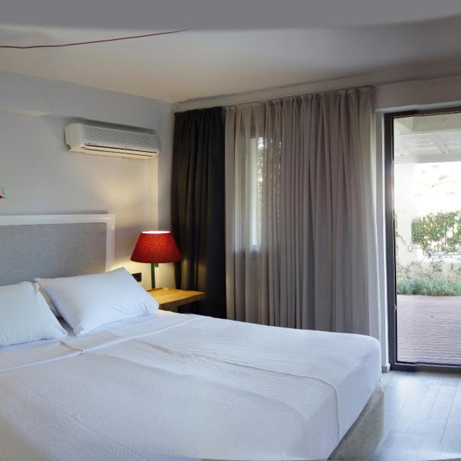 Room, Double Bed, Private Garden