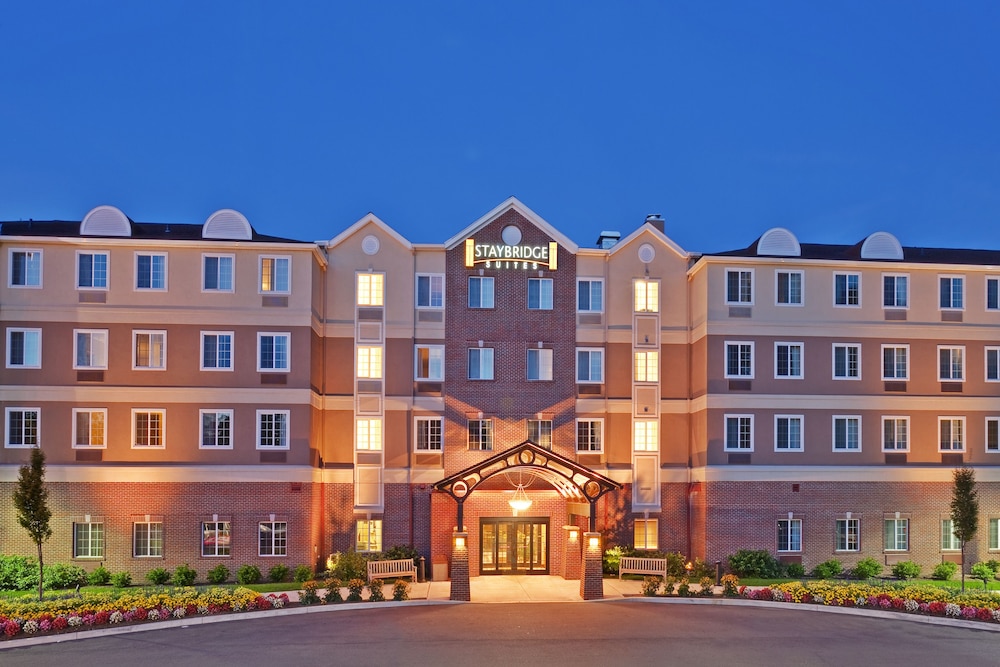 STAYBRIDGE SUITES ROCHESTER - UNIVERSITY 1/78