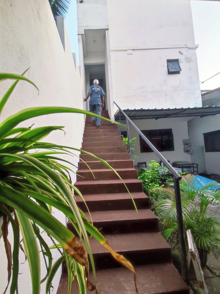 Kalan Villa 4/35