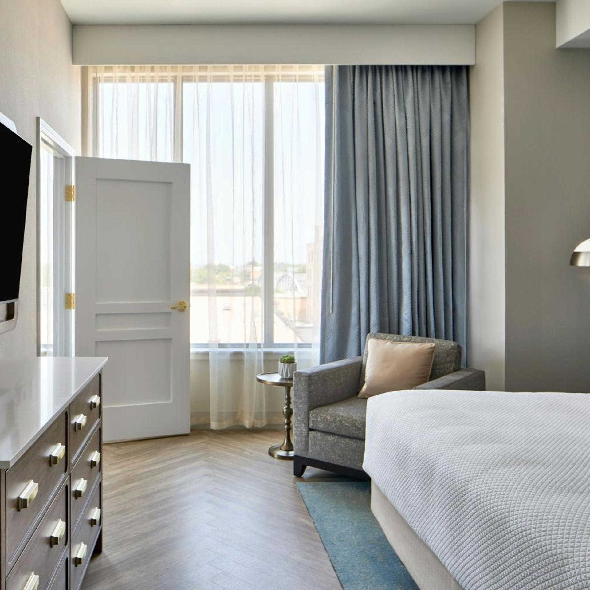 2 Bedrooms, Presidential, Suite, Lounge Access