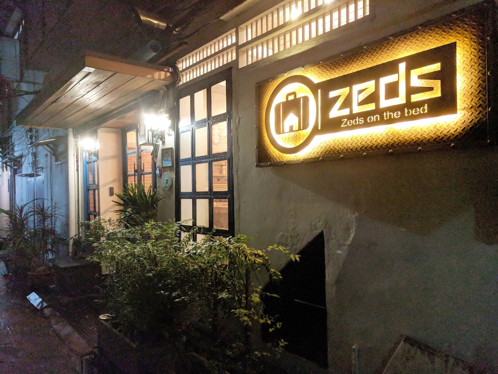 Zeds Hostel Bangkok 9/66