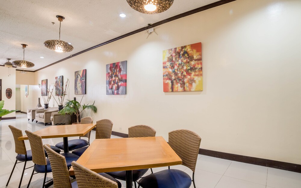 RedDoorz Plus near Rizal Junction 24/25