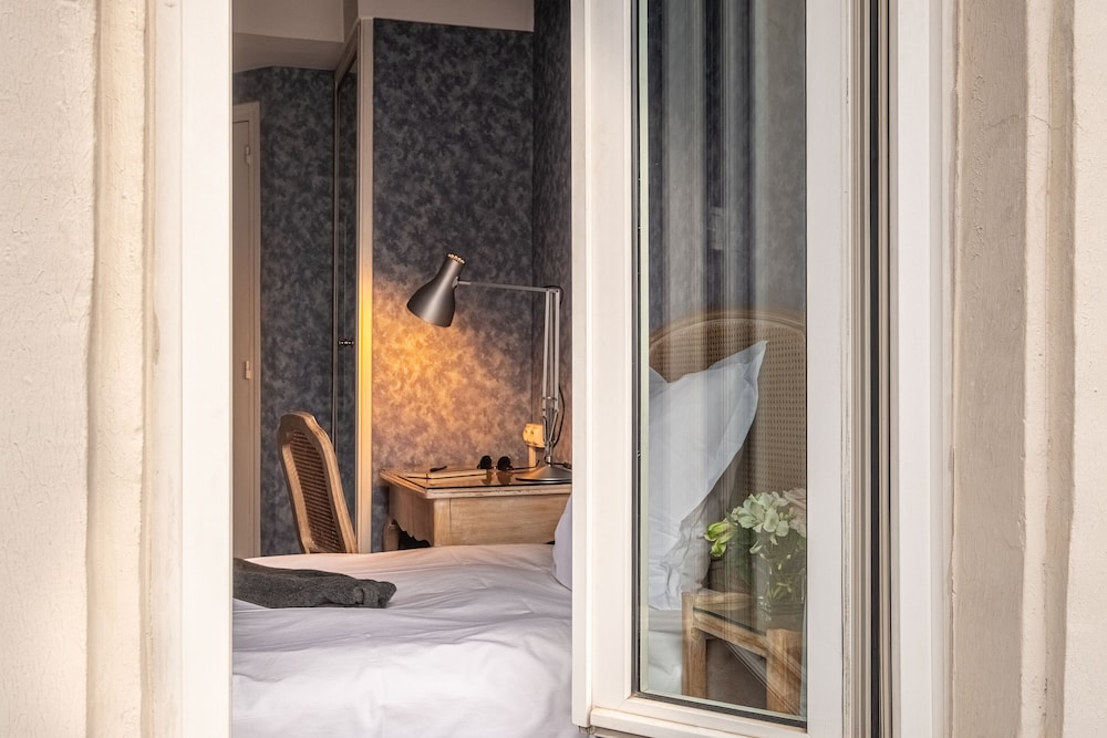 Hotel Baudelaire Opera 29/72