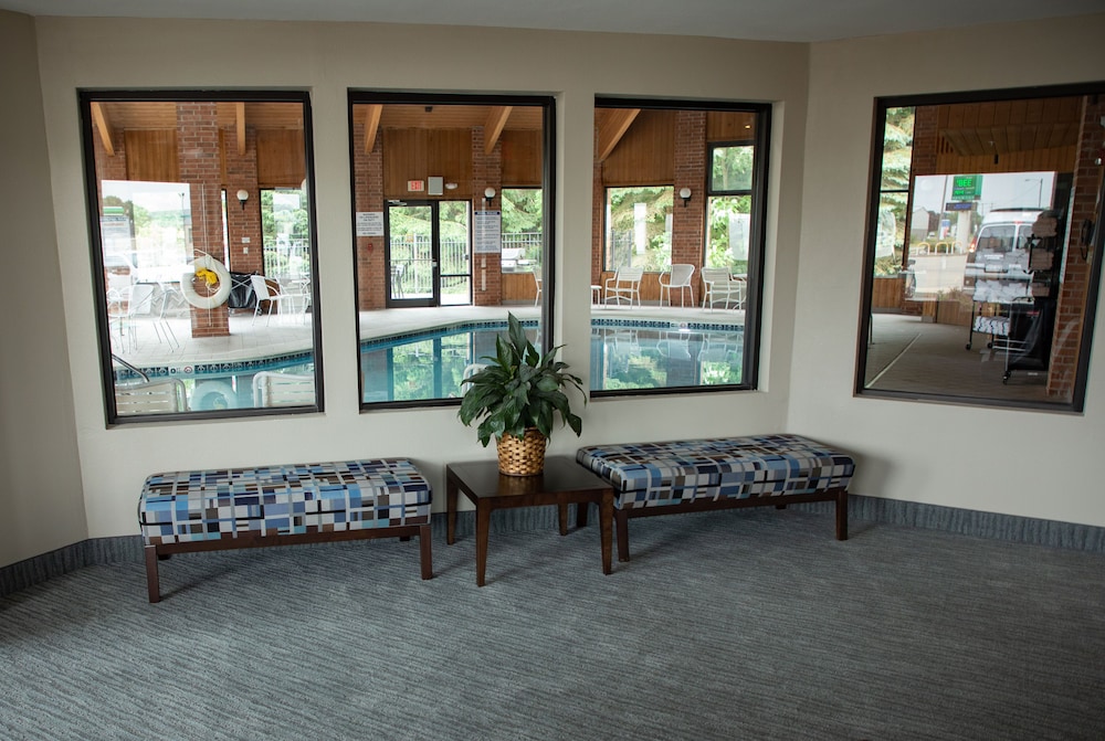 Country Hearth Inn Lomira Hotel 39/48