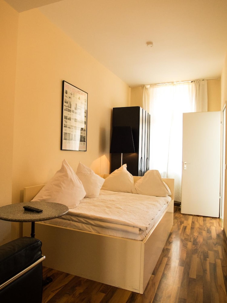 Hotel Monte Christo 19/50