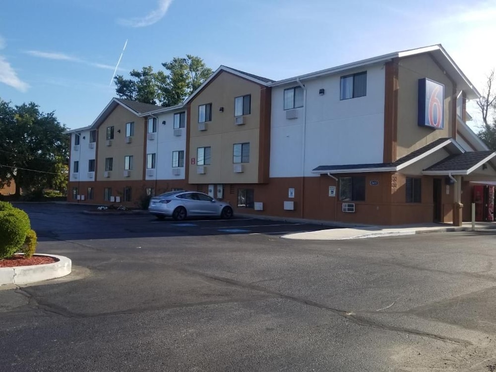Motel6 Salisbury, MD 48/63